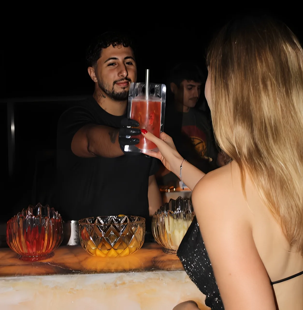 Bar de caipirinhas montado para evento